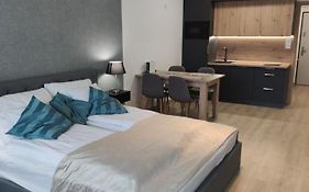 Edison Villa 115